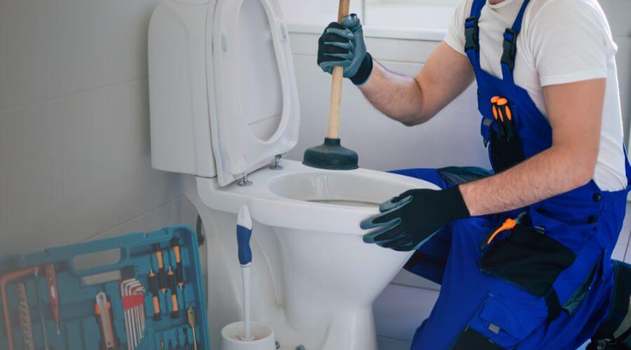 Professional emergency plumbing in Hext, TX